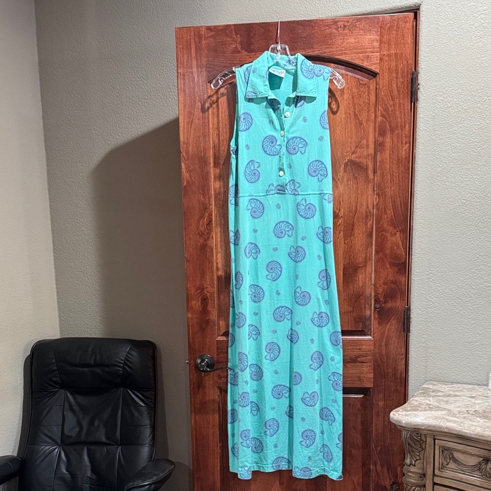 Sleeveless Turquoise Dress with Nautilus Print